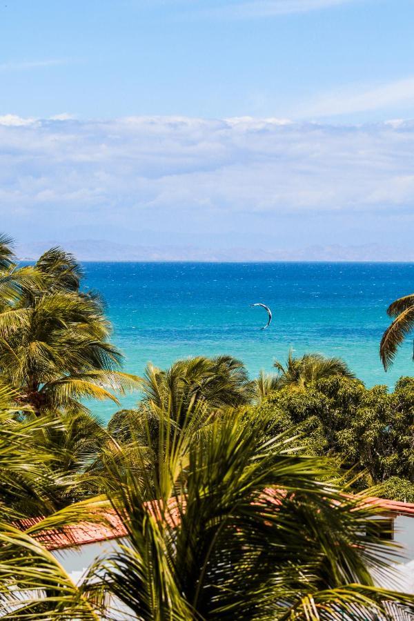 Hotel California Playa El Yaque المظهر الخارجي الصورة